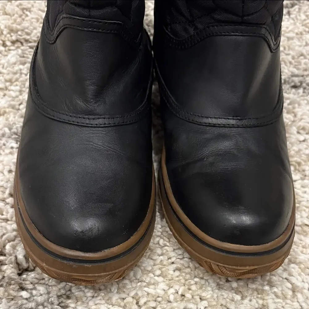 LOW START Coach Women's Black Leather and Nylon Quilted Winter Boots GUC - Picture 3 of 6